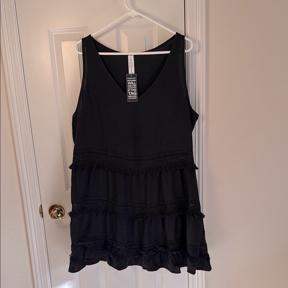 Elegant Black Sleeveless Dress